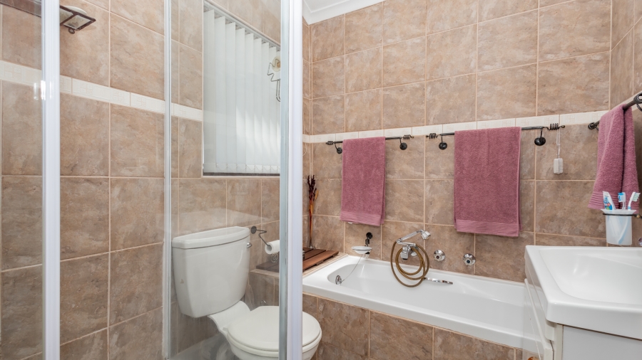 To Let 3 Bedroom Property for Rent in Vasco Estate Western Cape